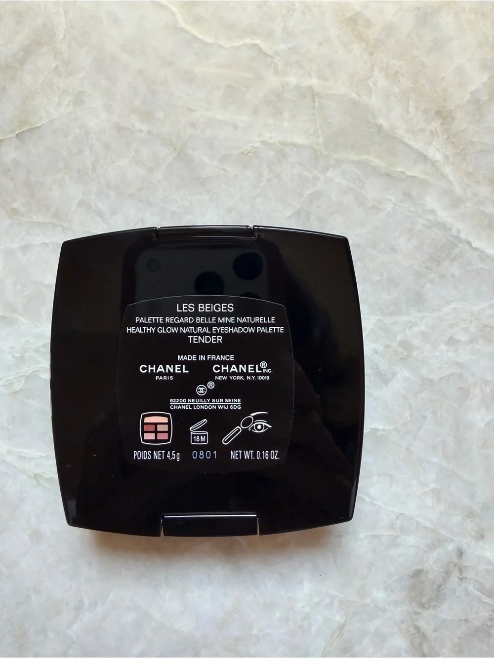 CHANEL new compact